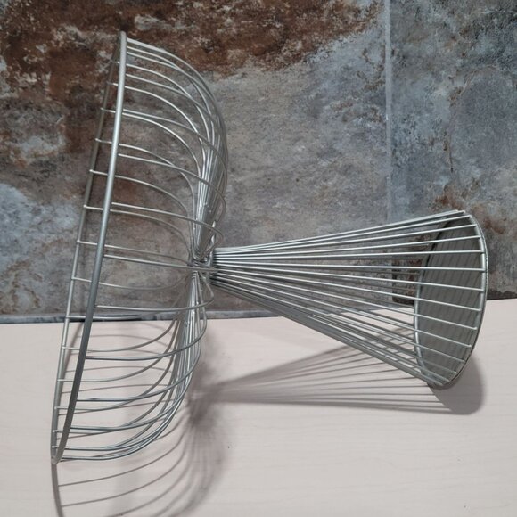 Centerpiece Fruit Vegetable Metal Basket with Stand - Picture 8 of 9